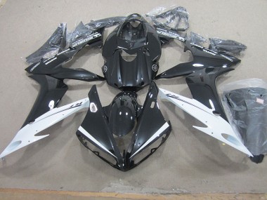 R1 04-06 - Negro Blanco