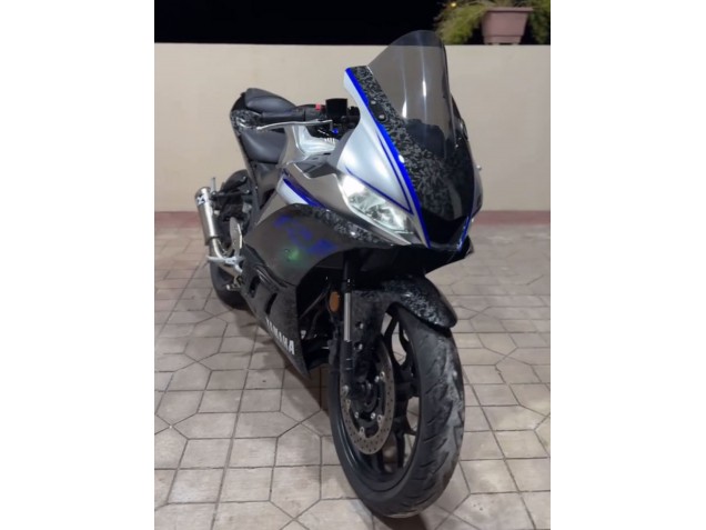Carenados Moto Yamaha YZF R3/R25 2022-2024 - Marble Negro Plata Azul Falsificado FibraCarbono Estilo