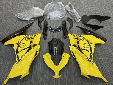 Carenados Moto Kawasaki EX300 2013-2024 - Amarillo Negro Círculos